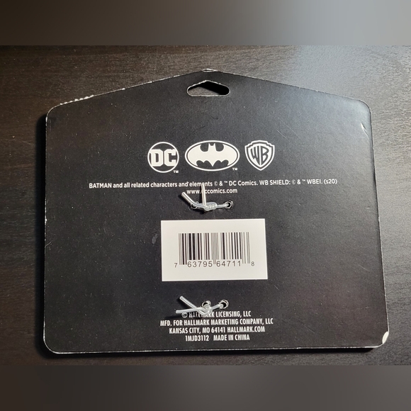 Batman Wallet Multi-tool - Picture 2 of 2